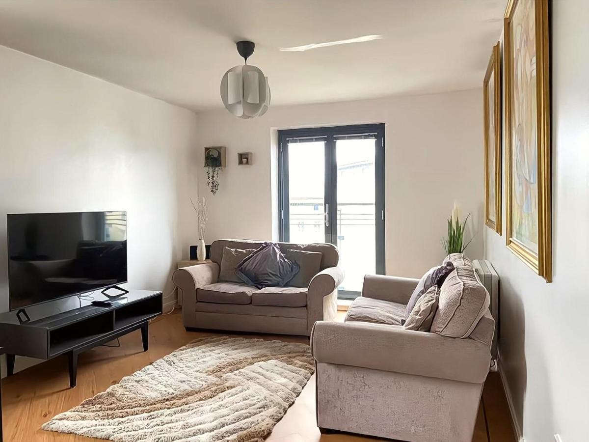 Lovely 2-Bedrooms Apartment Step To The Beach Swansea Zewnętrze zdjęcie