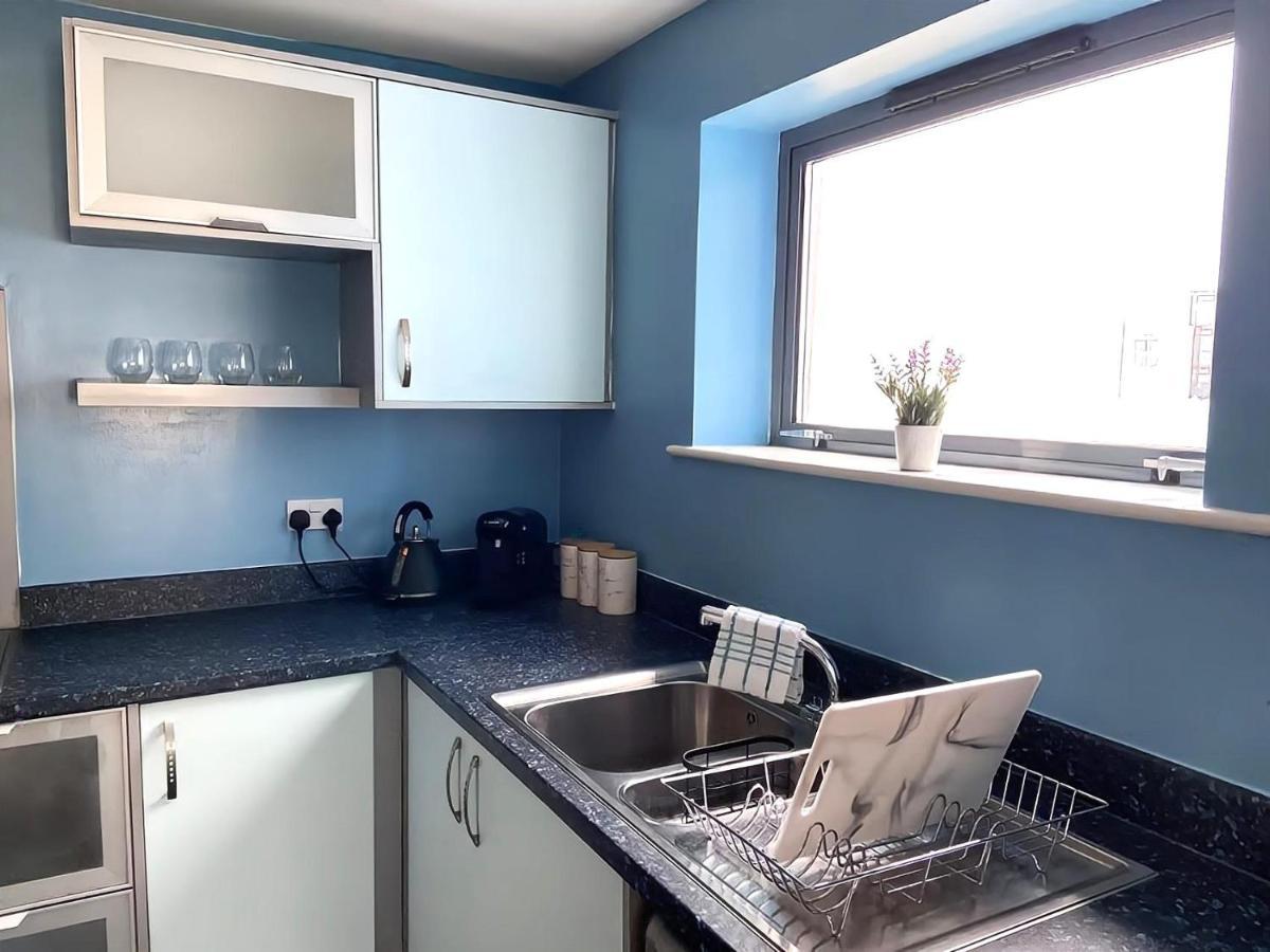 Lovely 2-Bedrooms Apartment Step To The Beach Swansea Zewnętrze zdjęcie