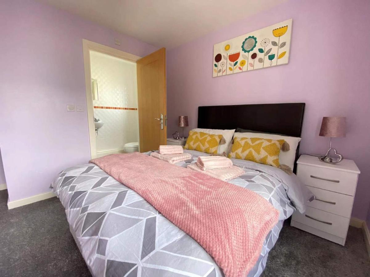 Lovely 2-Bedrooms Apartment Step To The Beach Swansea Zewnętrze zdjęcie