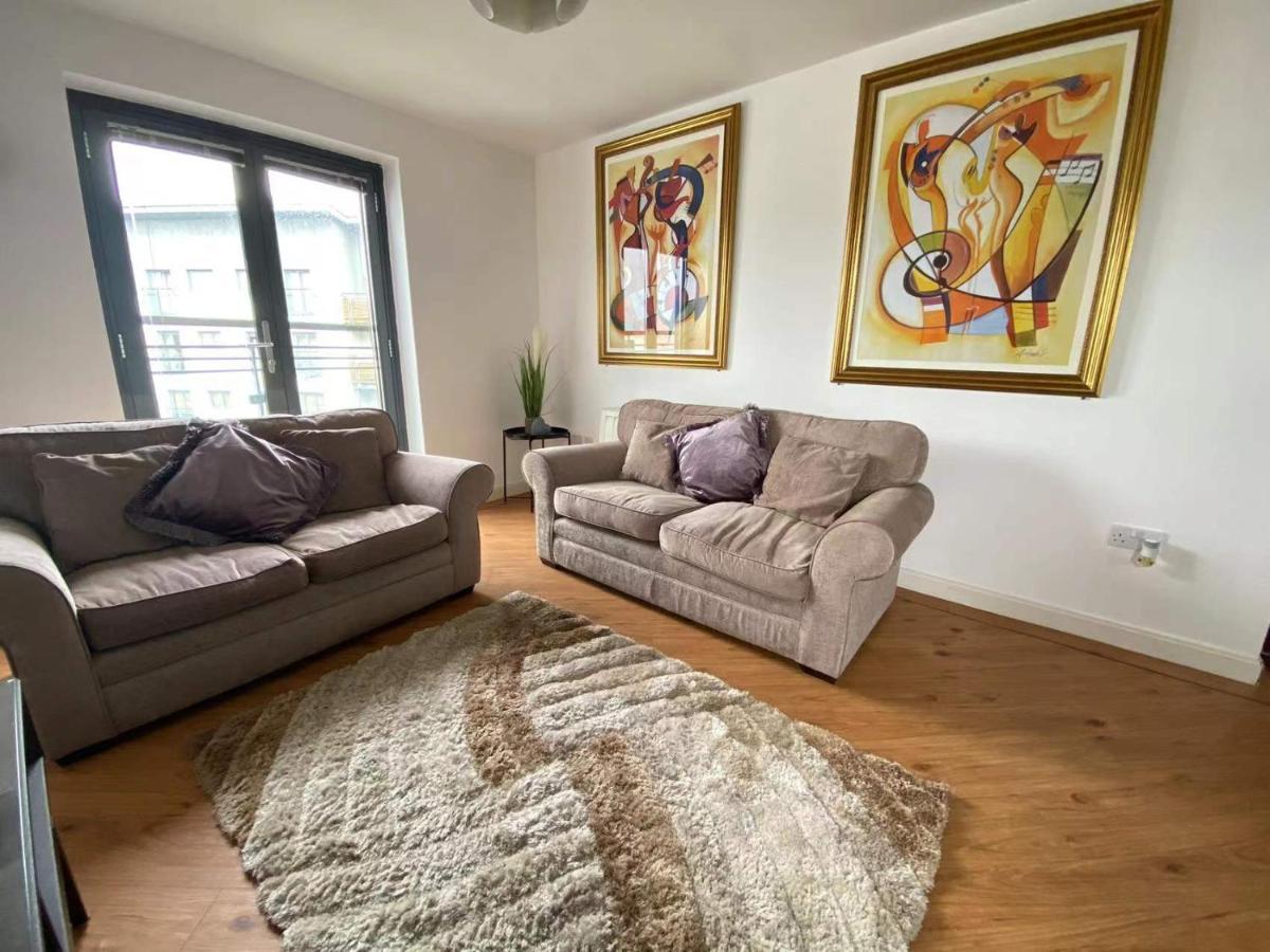 Lovely 2-Bedrooms Apartment Step To The Beach Swansea Zewnętrze zdjęcie