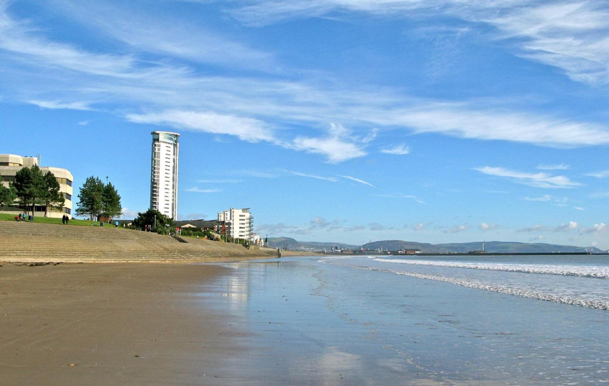 Lovely 2-Bedrooms Apartment Step To The Beach Swansea Zewnętrze zdjęcie